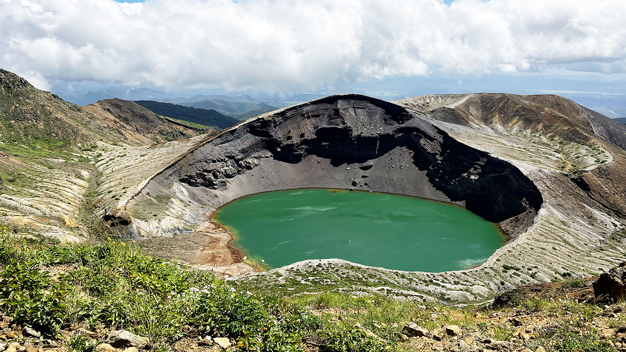 蔵王山のお釜
