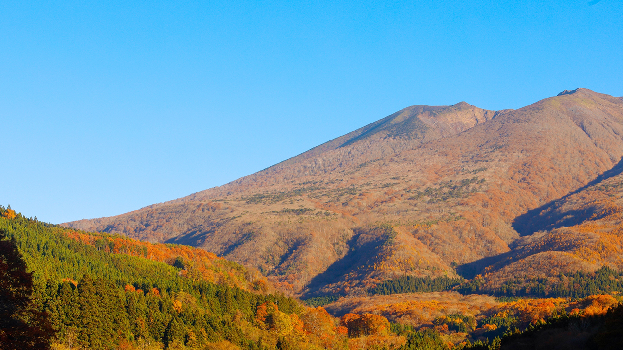 秋の蔵王山