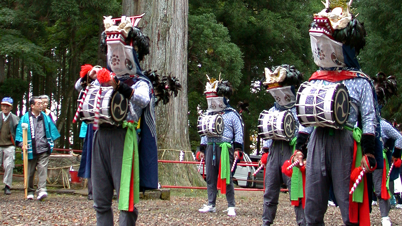 鷲倉神社鹿剣舞